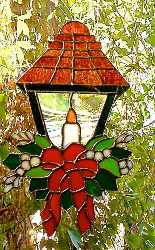 Новогодний витраж на стекле