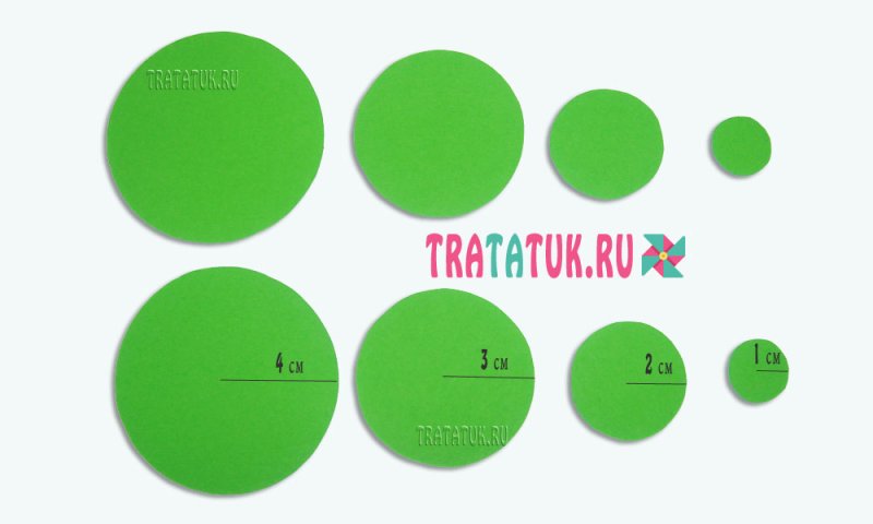 Елка из кругов аппликация