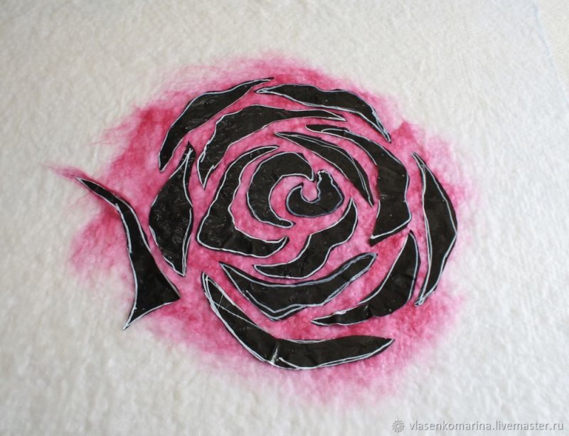 Прорезной декор в мокром валянии