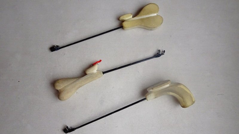 Зимняя удочка блеснилка