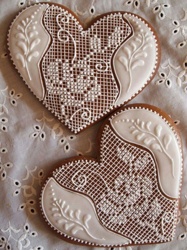 Роспись пряников айсингом кружево