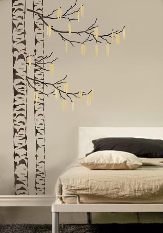 Рисунок березы на стене