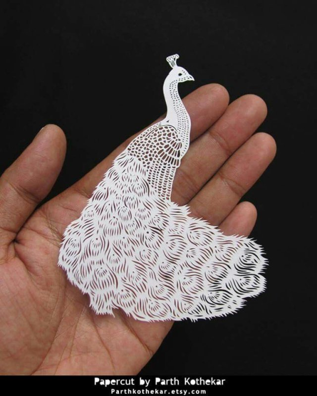 Павлин из бумаги