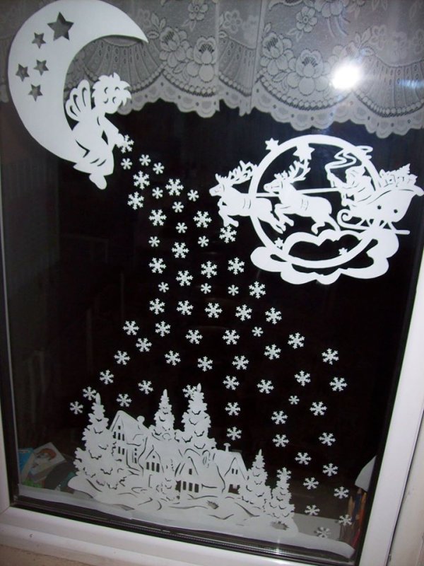 Композиции на окна к новому году из бумаги