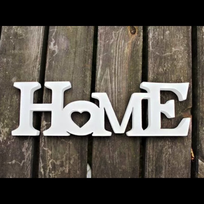 Надпись Home из дерева