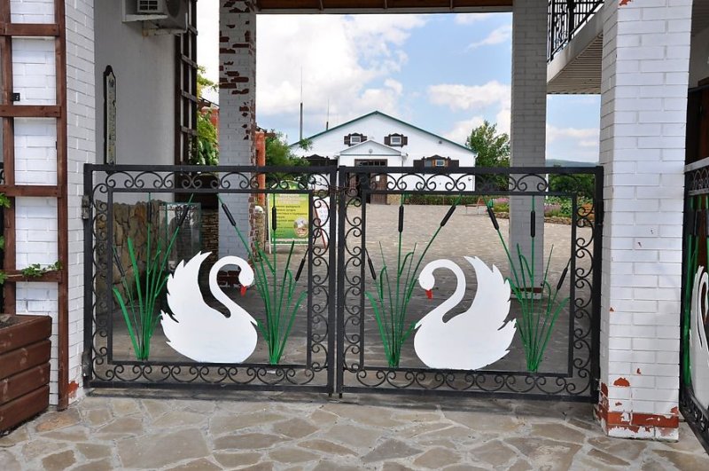 Расписные ворота