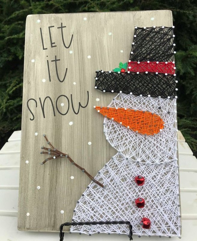 Панно из ниток и гвоздей