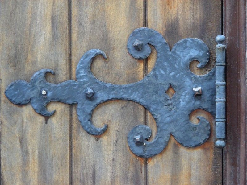 Старинные дверные петли