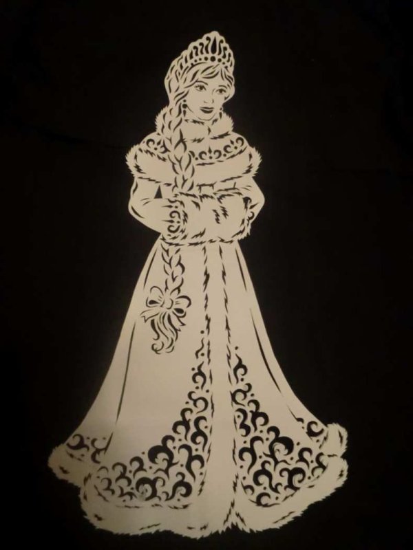 Снегурочка вытынанка на окно