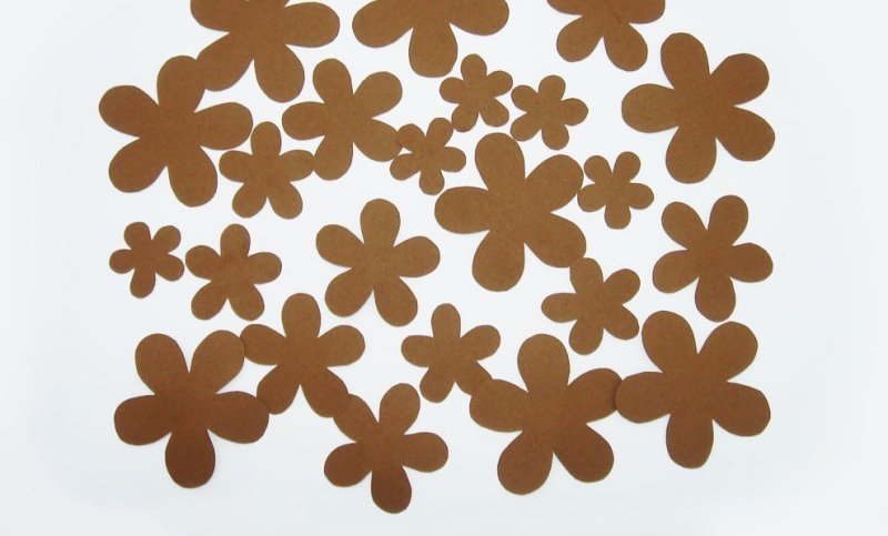 Шишка из картона