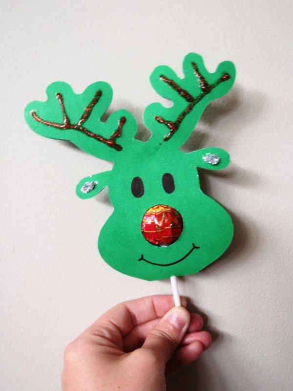 Поделка олень с Чупа чупсом