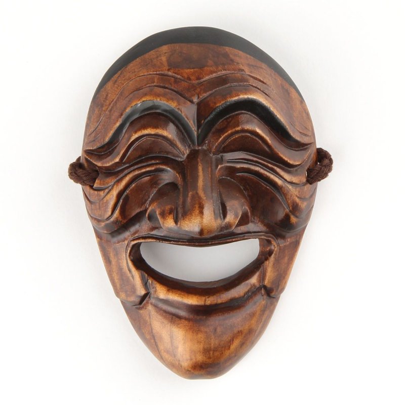 Деревянная маска на лицо