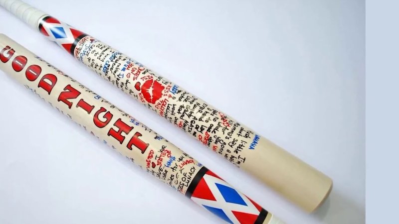 Бита Харли Квинн надписи