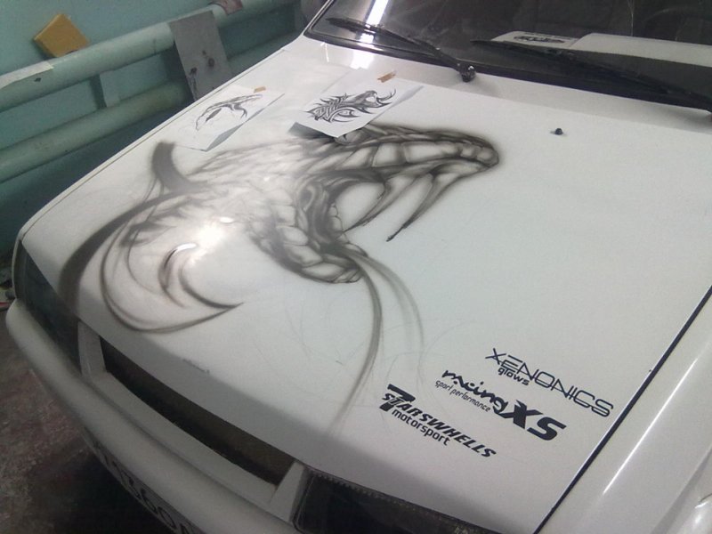 Трафарет на капот