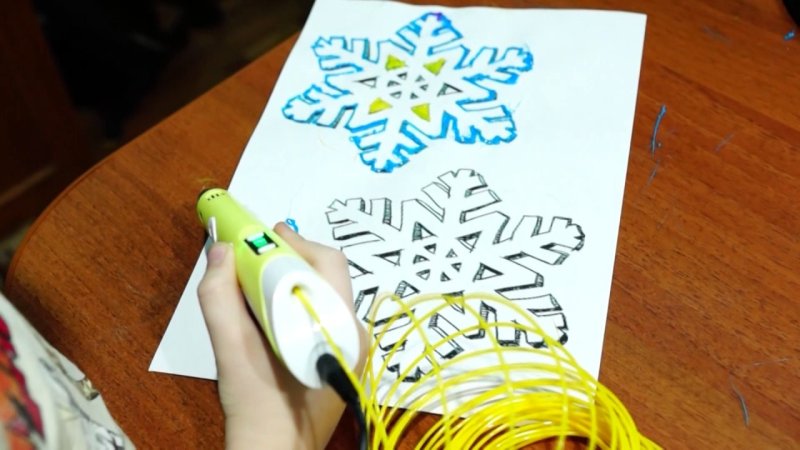 Снежинка 3d ручкой