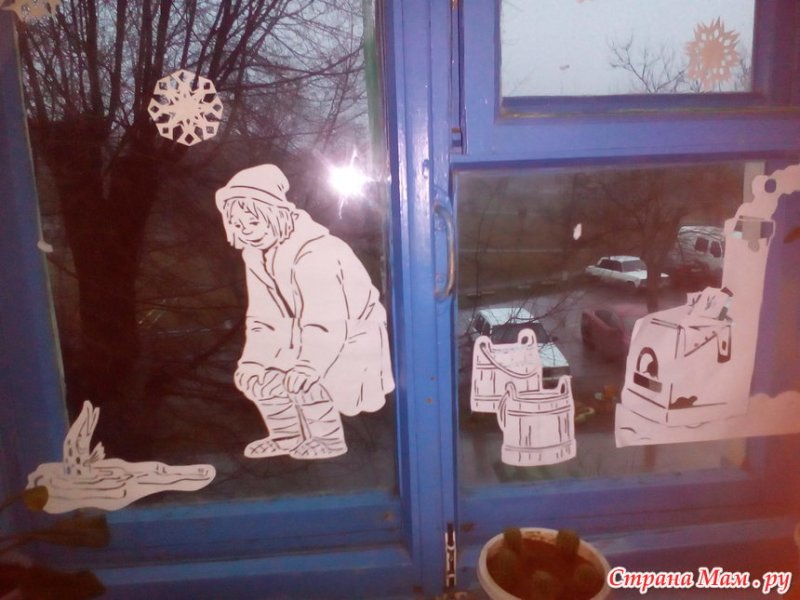 Украшение окон на новый год Простоквашино