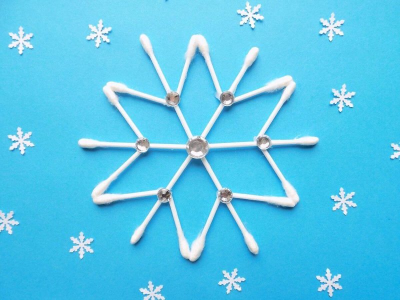 Снежинки из ушных палочек