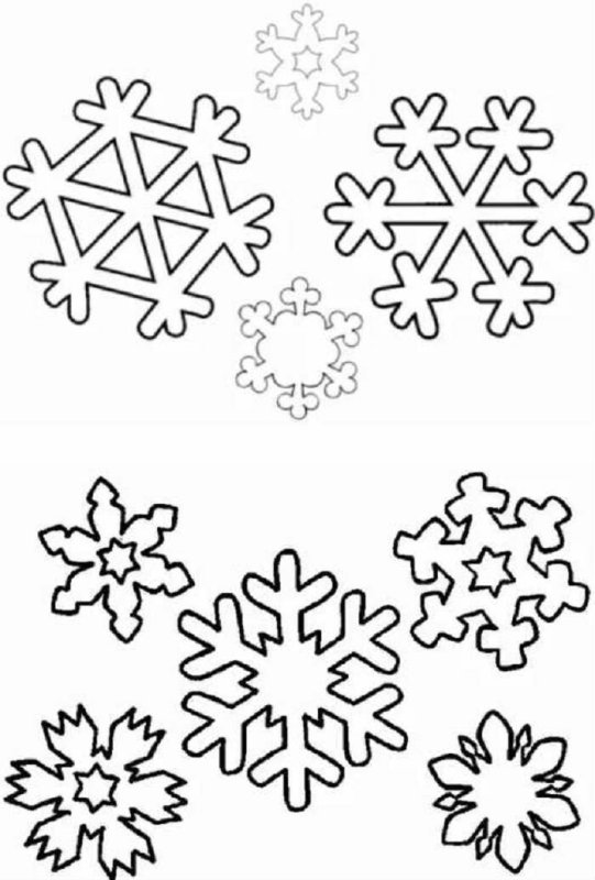 Маленькие снежинки на окна