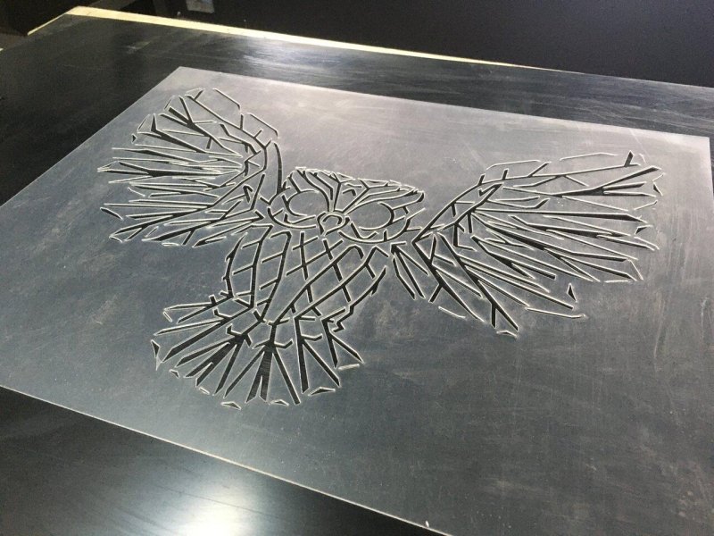 Трафаретная печать на металле