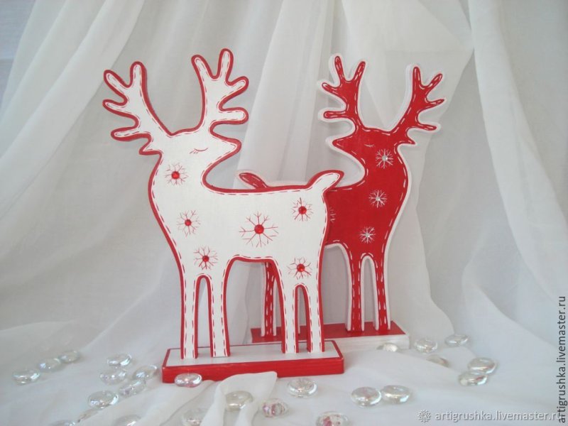 Новогодний декор с оленями