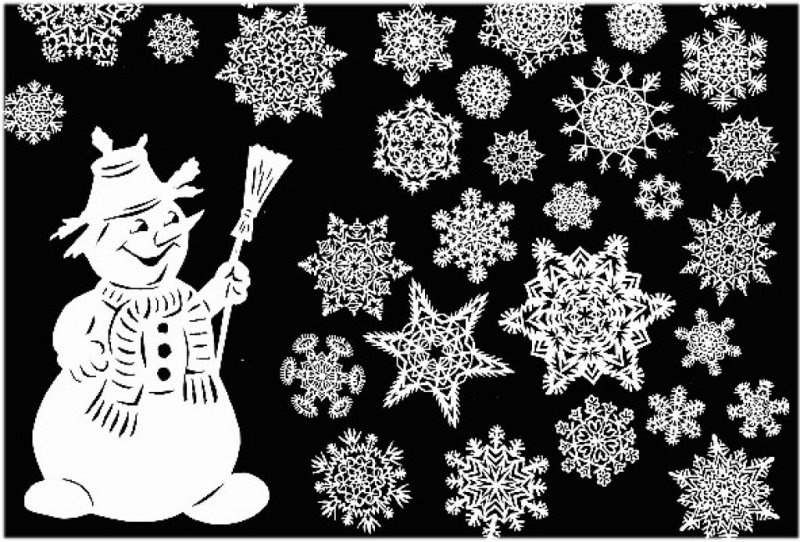 Украшение окон снежинками