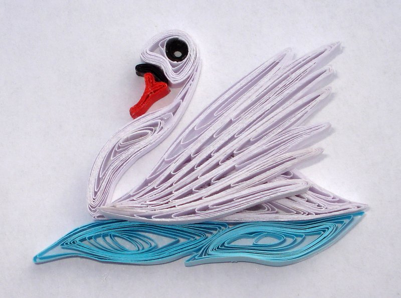 Квиллинг лебедь