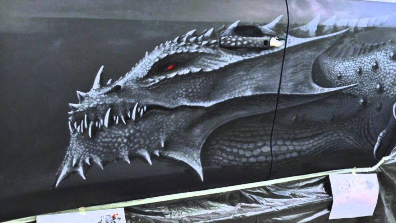 Автомобиль дракон