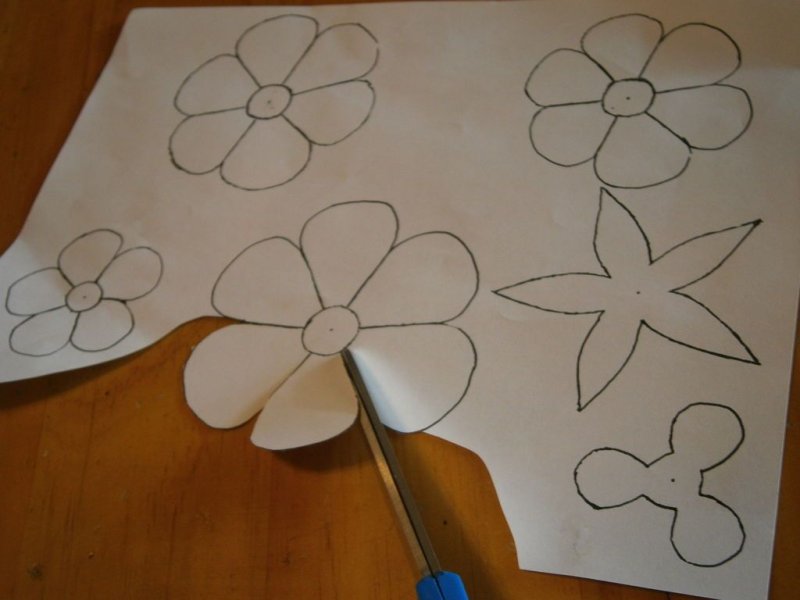 Трафарет для розы из металла