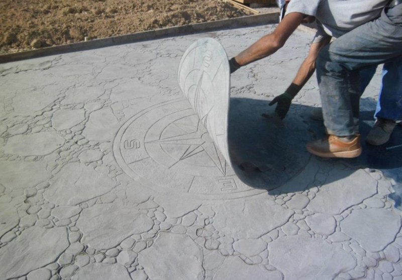 Узоры на бетонных дорожках