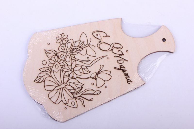 Разделочная доска из дерева