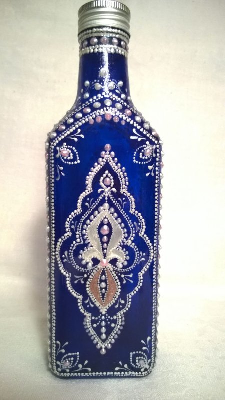 Точечная роспись бутылок