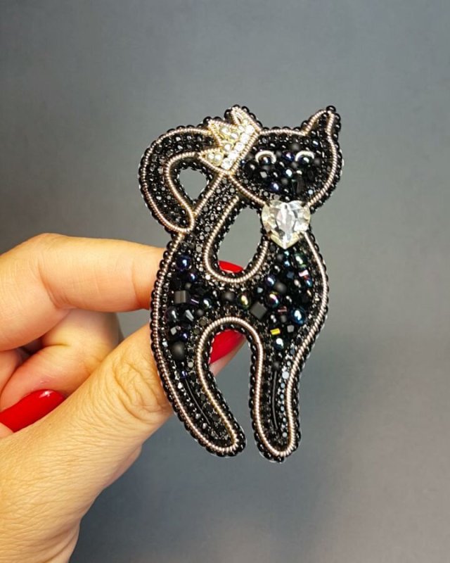 Брошь кошка