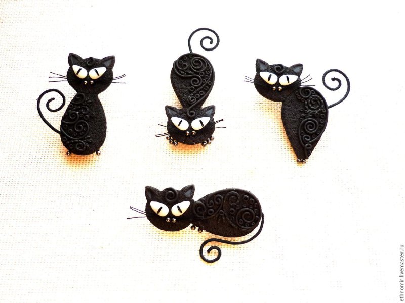 Брошка кошка