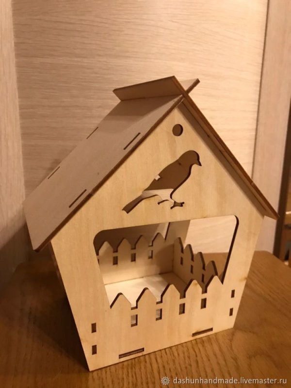 Кормушка для птиц фанера