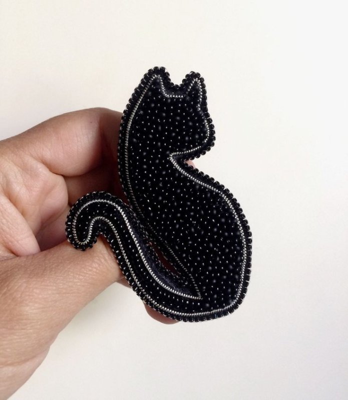 Бисерные броши на фетре