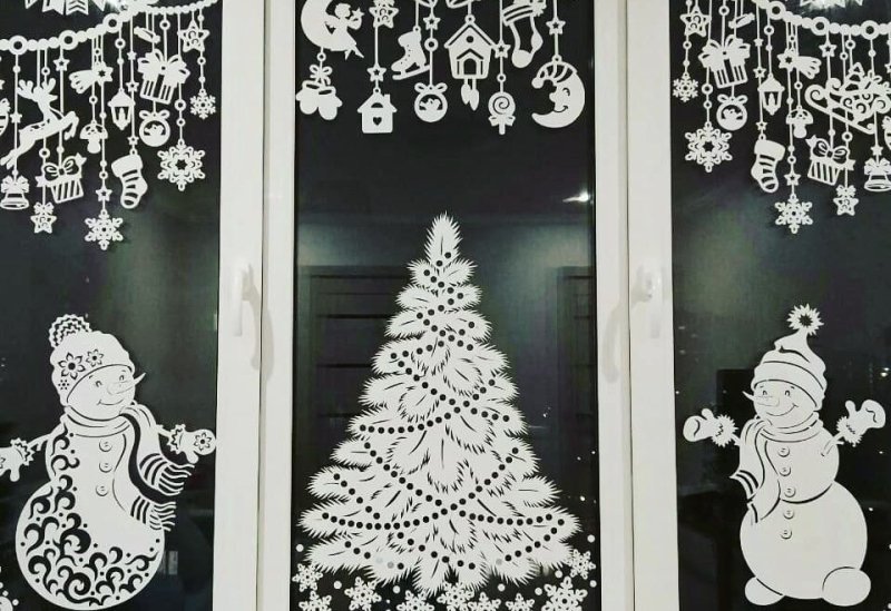 Новогоднее украшения на окна