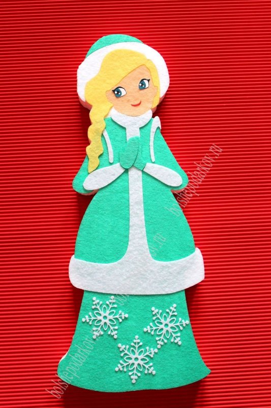 Снегурочка из картона