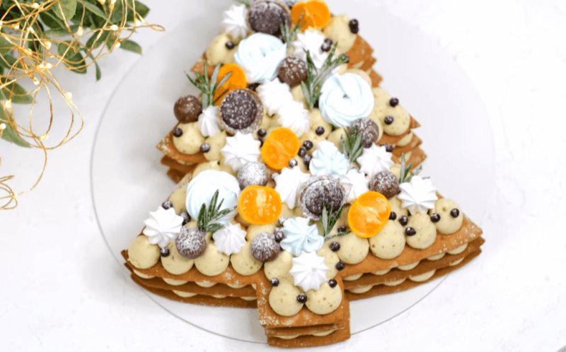 Торт елка из медовых коржей