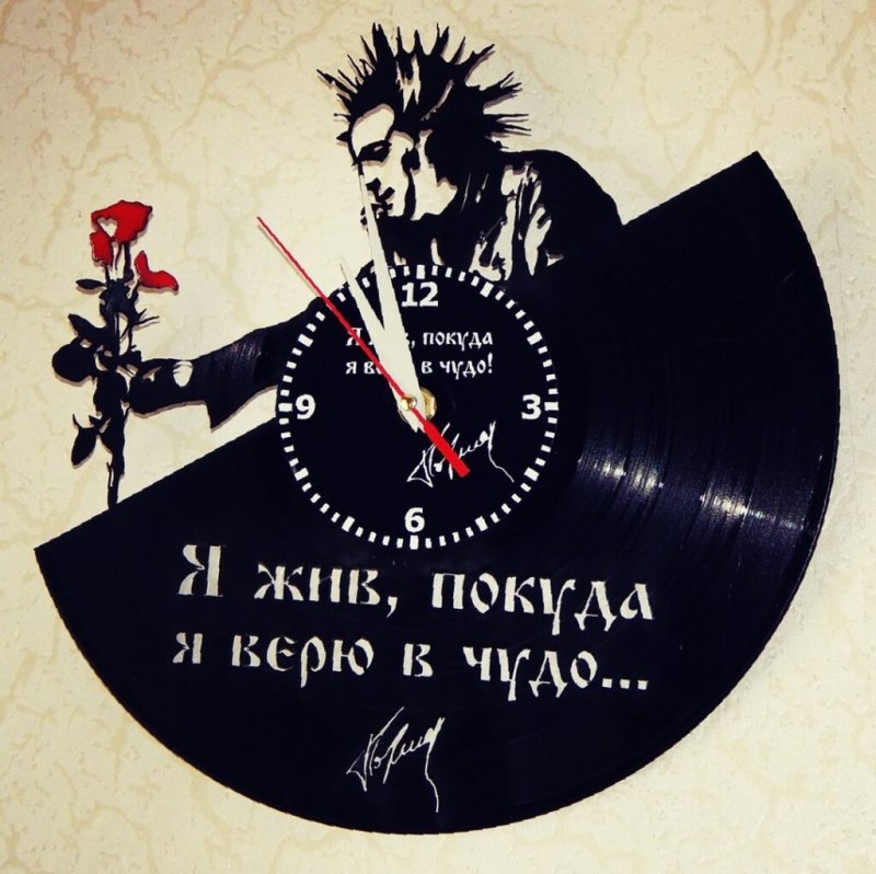 Часы из виниловых пластинок