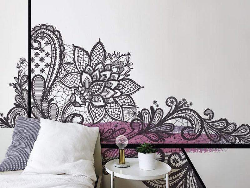 Декор стены кружевом