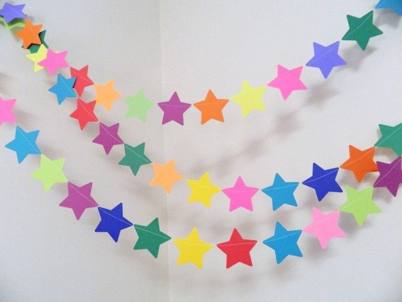 Объемная гирлянда из бумаги