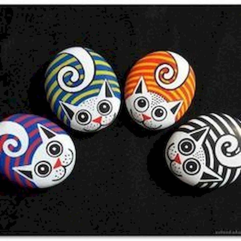 Рисование на камушках