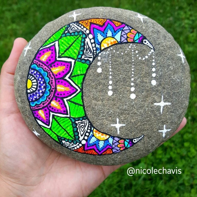 Расписанные камни