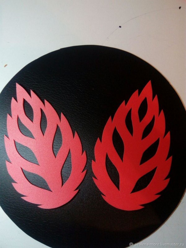 Ажурные листья из изолона