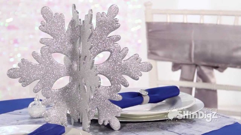 Снежинки из утеплителя