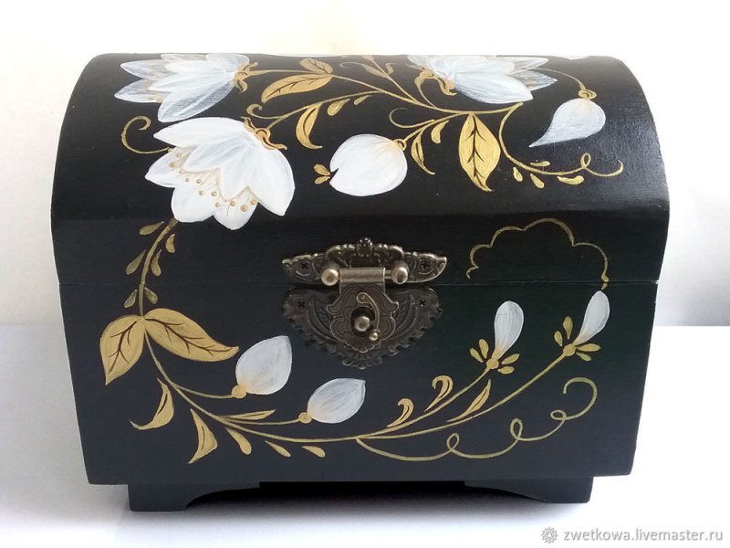 Расписные сундуки