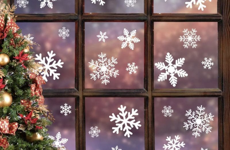 Снежинки на окнах фото