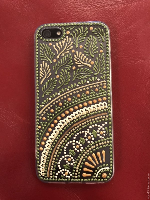 Точечная роспись чехла для телефона