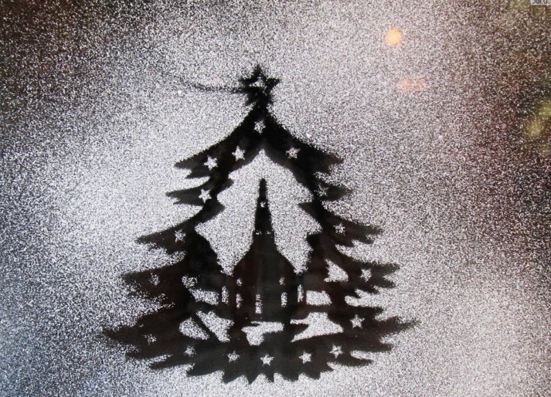 Украшение искусственным снегом