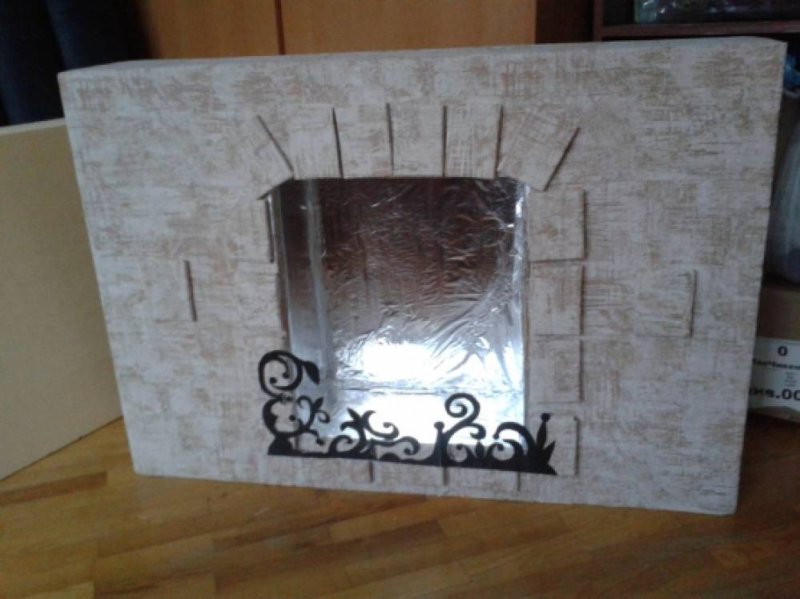 Камин из картона